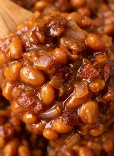 Delicious Ultimate Baked Beans served in a bowl.